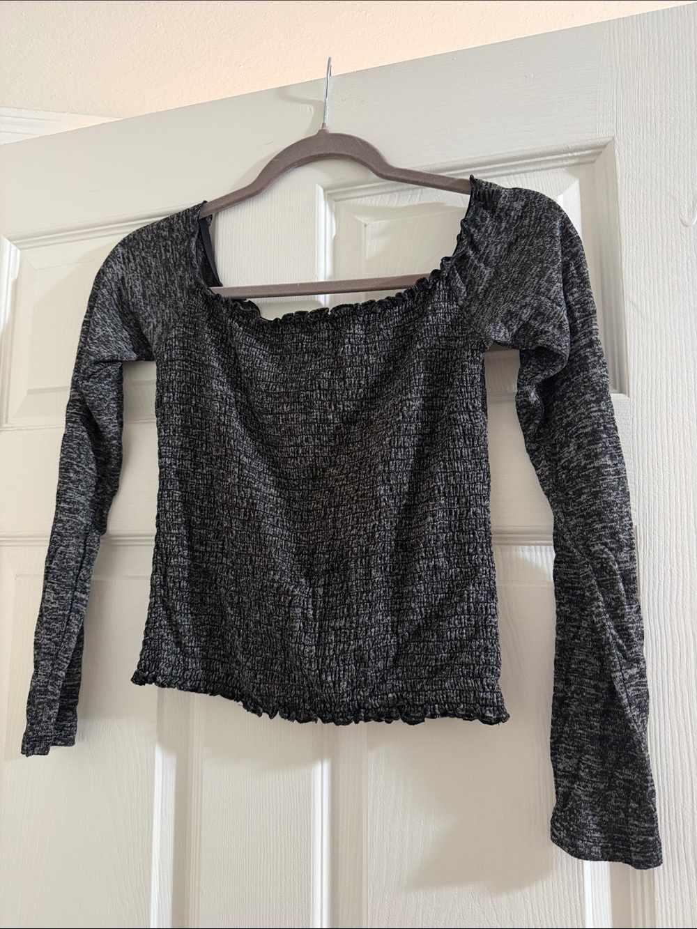 Off Shoulder Long-Sleeve Square Neck Crop Top